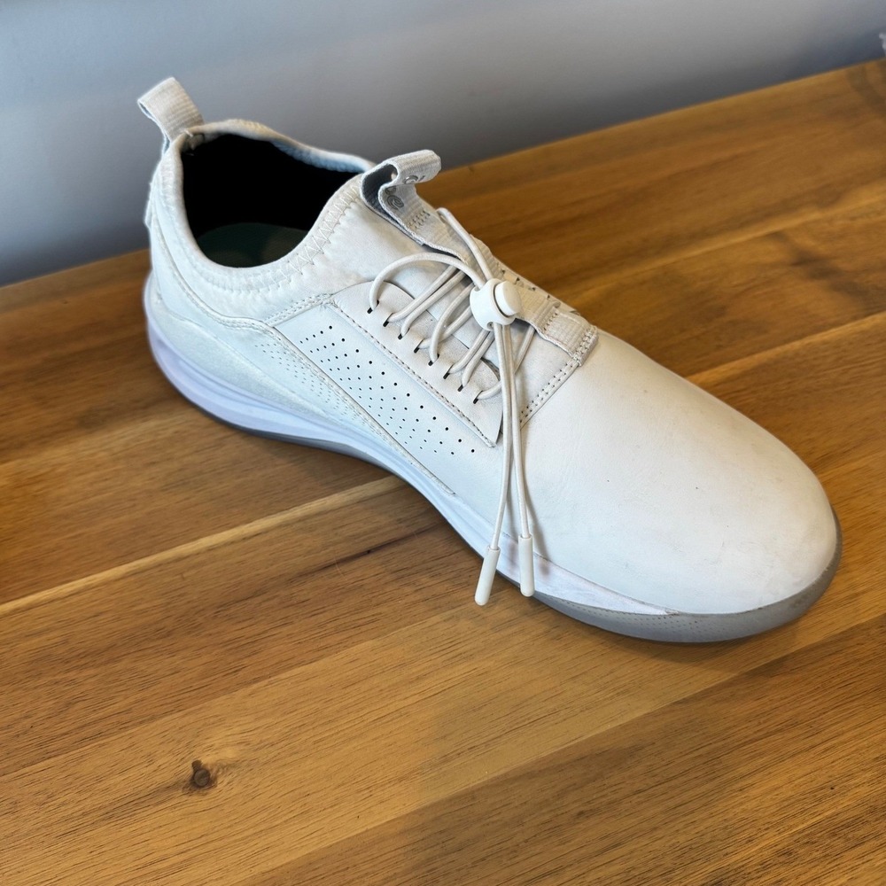 Clove Women 10 Men 8.5 White Slip On Sneakers Round Toe Comfort‎ Shoes Nursing